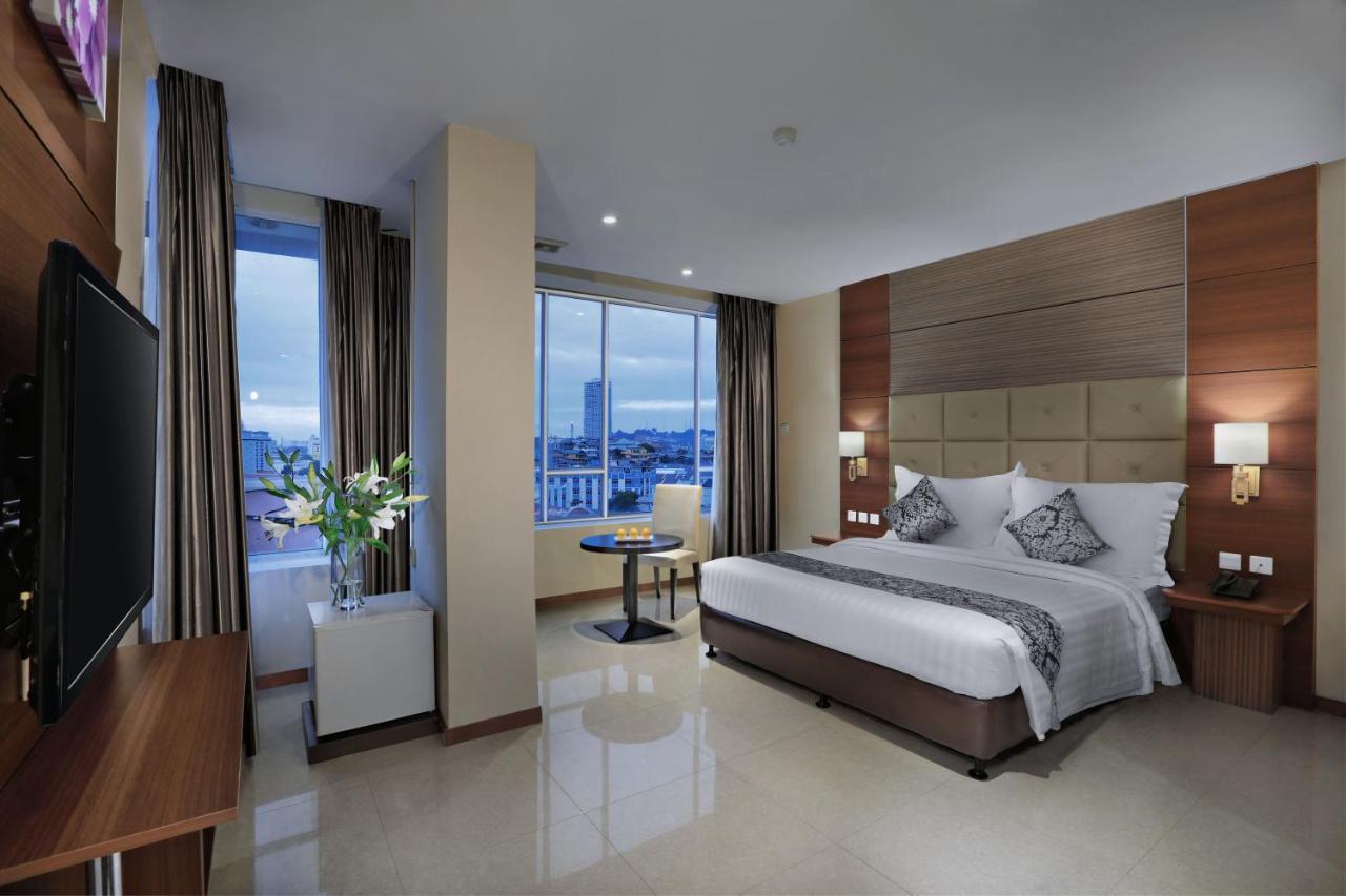 Aston Inn Gideon Batam Nagoya Exterior photo