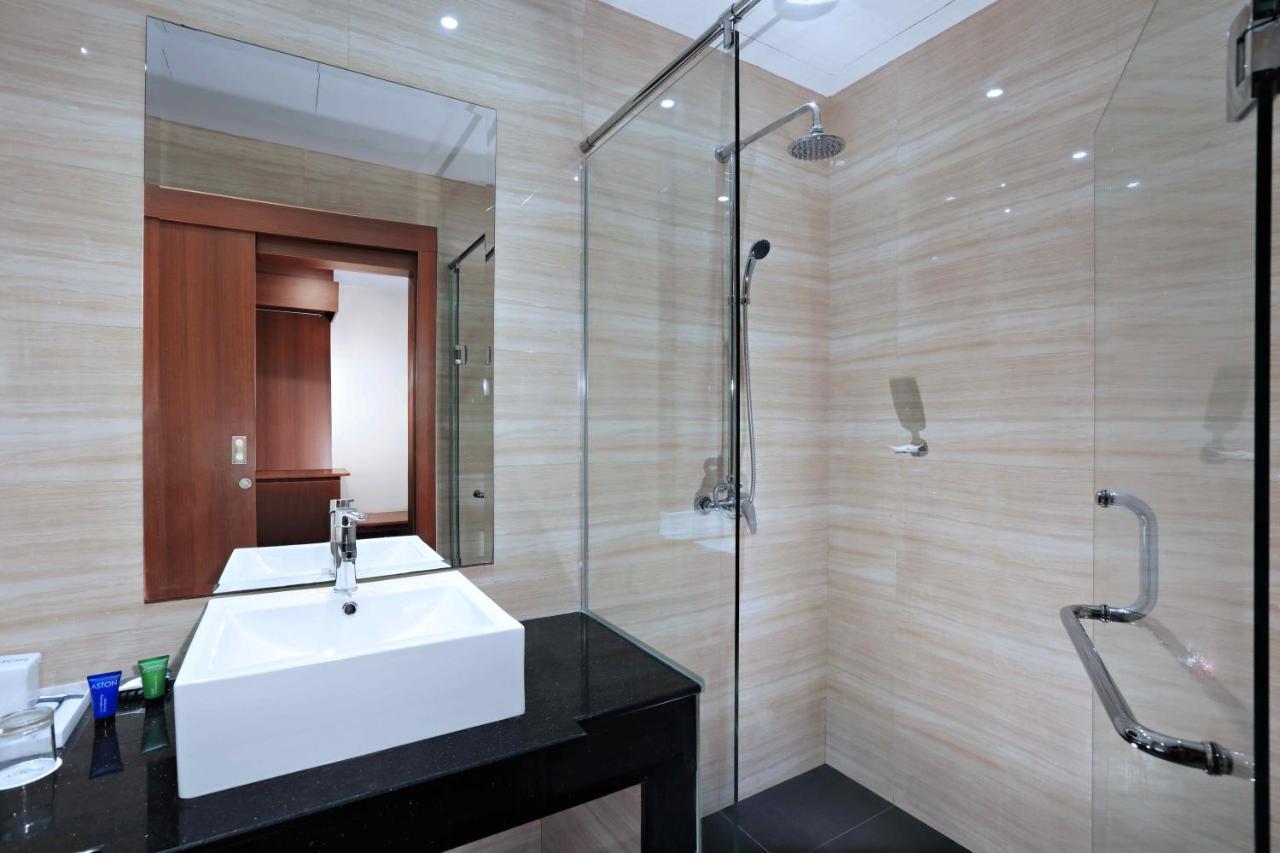 Aston Inn Gideon Batam Nagoya Exterior photo
