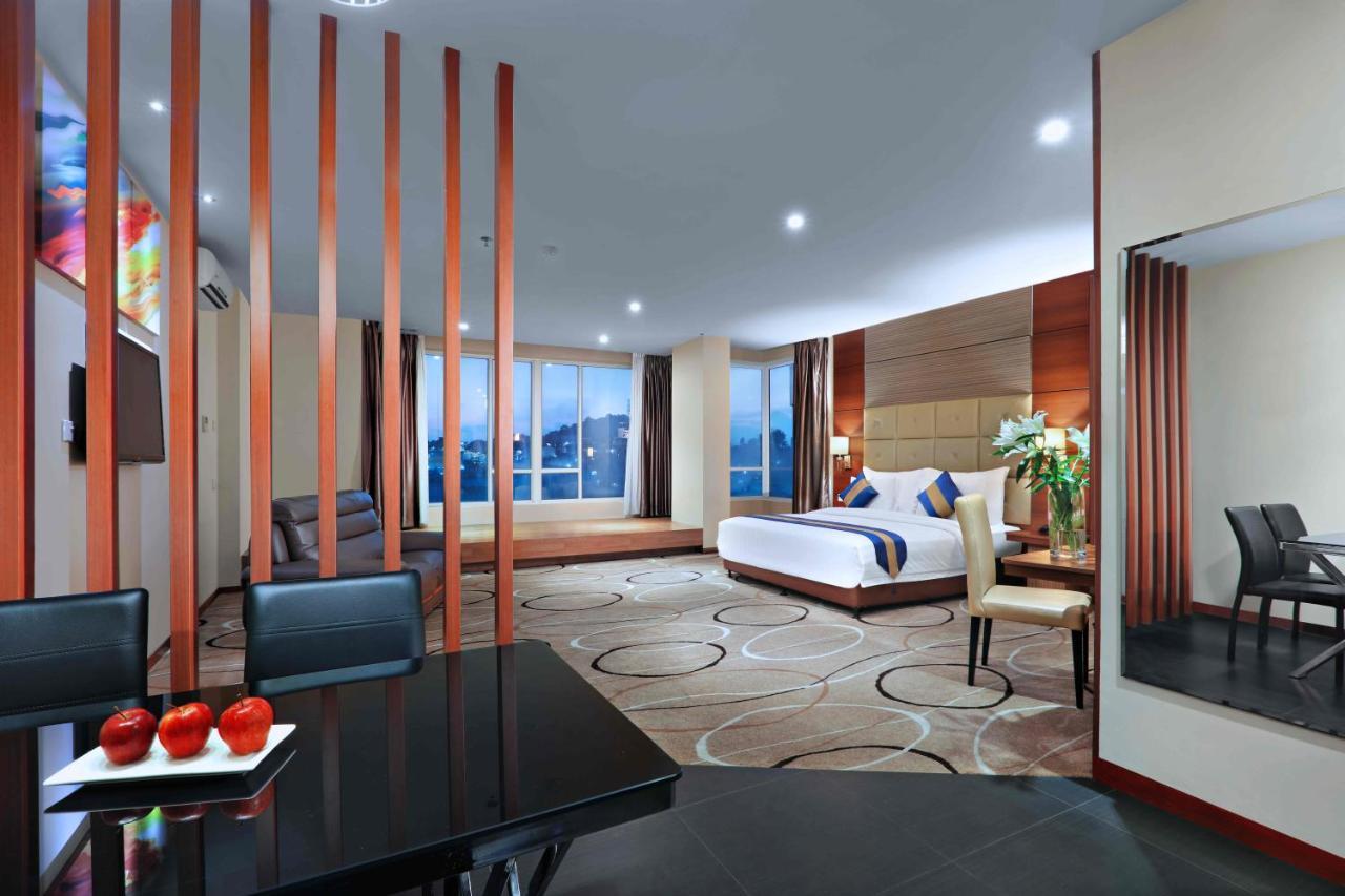 Aston Inn Gideon Batam Nagoya Exterior photo