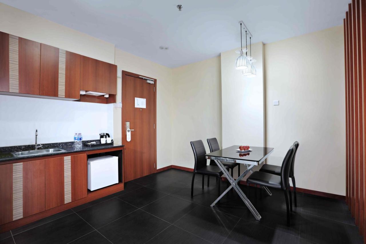 Aston Inn Gideon Batam Nagoya Exterior photo