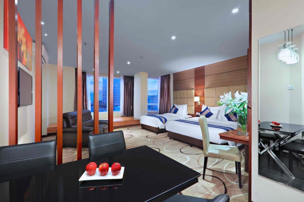 Aston Inn Gideon Batam Nagoya Exterior photo